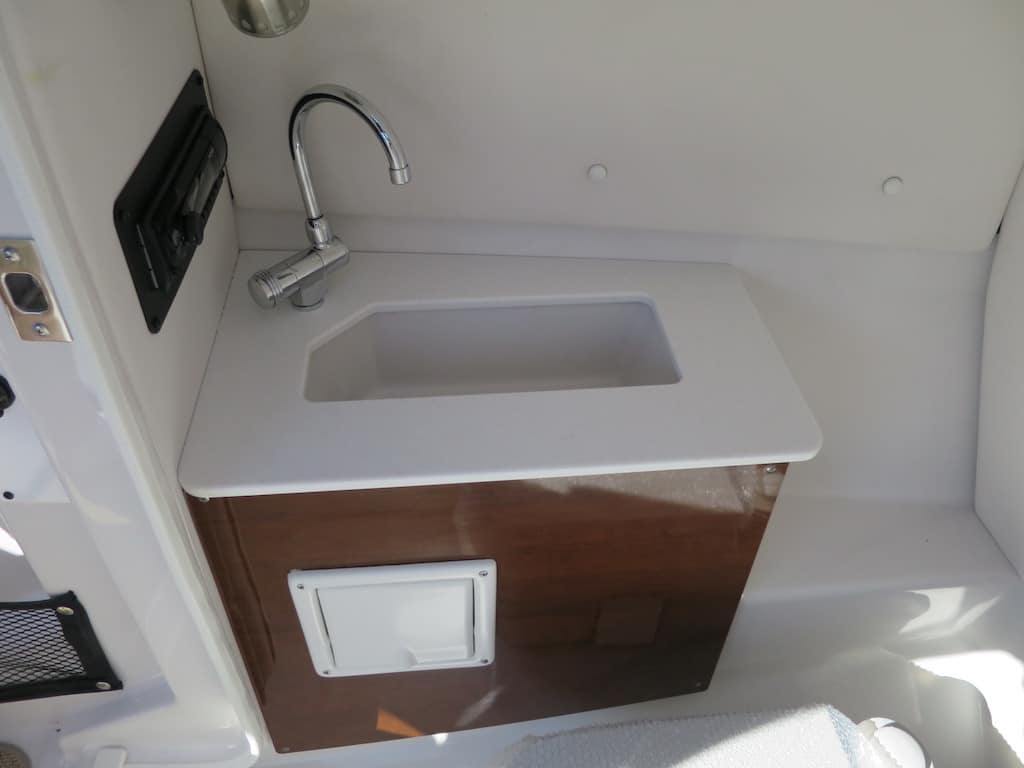 head sink light radio