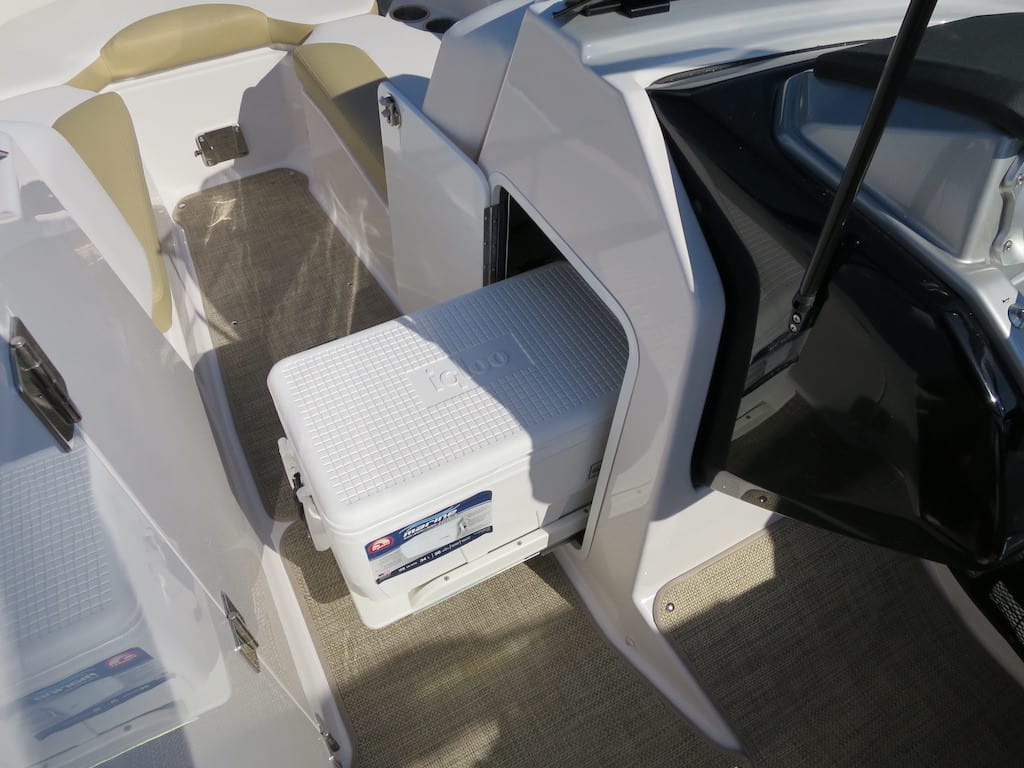 scarab 255 cooler